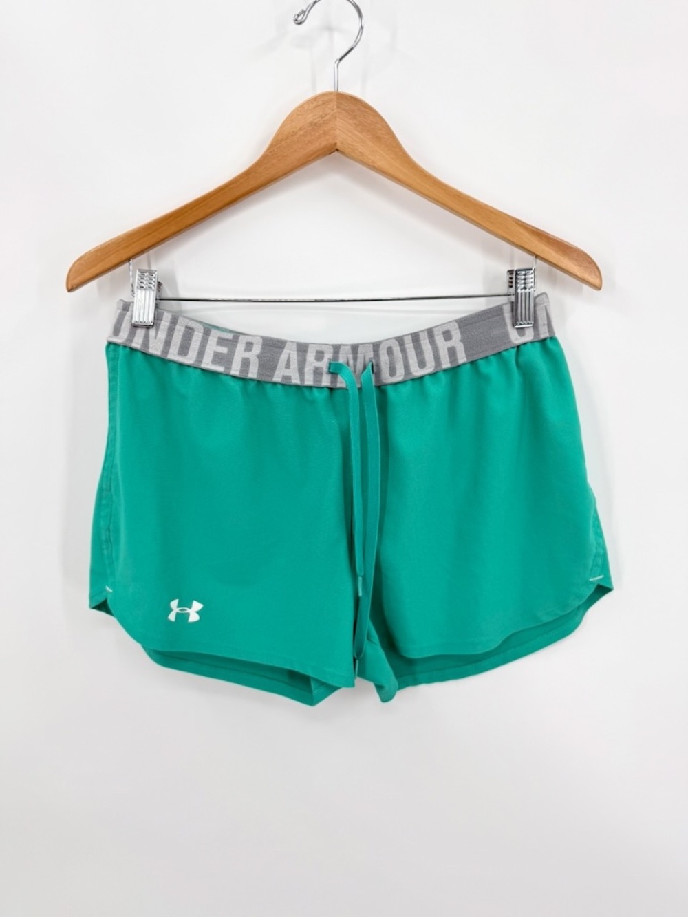 Under Armour Womens Play Up 3.0 Shorts Medium M Green Gray Athletic Gym Running